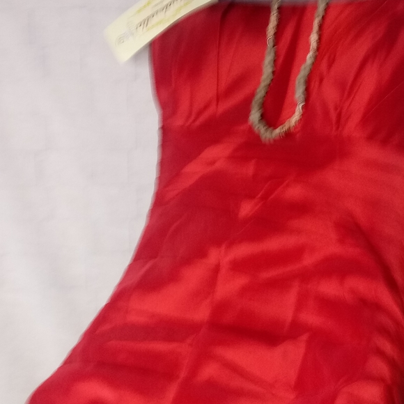 Dress - Picture 7 of 8